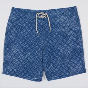 Faherty Brand Beacon Board Shorts Blue Geometric Mens 36 Trunks Excellent